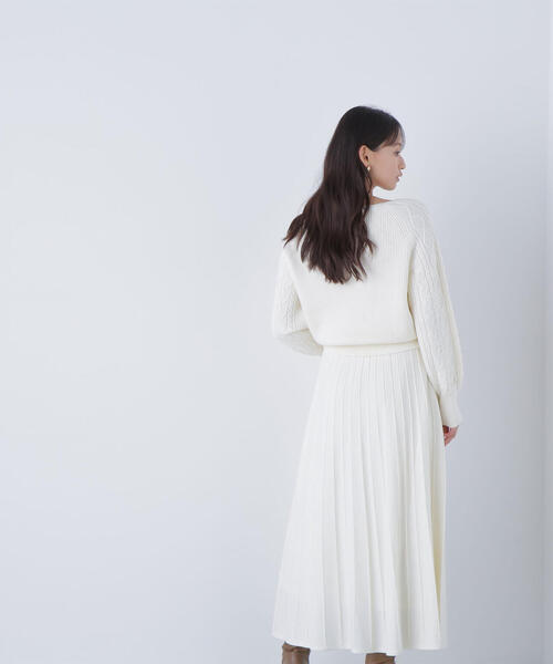 NATURAL BEAUTY BASIC(ナチュラルビューティーベーシック)の「◇ケーブルニットセットアップ(ワンピース・レディース・ブルー/オフホワイト/チャコールグレー・MEDIUM/P/S)」の17枚目の写真