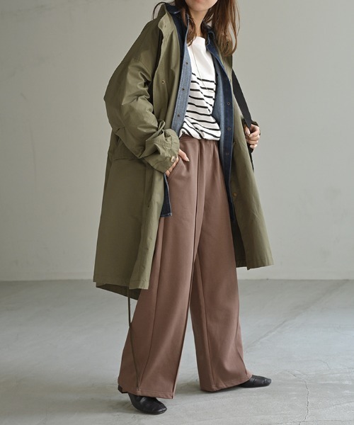 HUG.U（ハグユー）の「選べる2丈 「きれい見え」 スウェットワイドパンツ（スウェットパンツ・レディース・ライトブルー/ブラック/アイボリー/ダークブラウン/ライトグレー/レッド/ダークグレー・レギュラー丈/トール丈）」の11枚目の写真