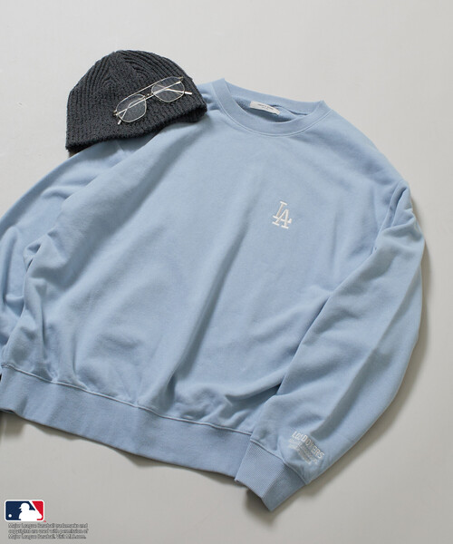 FREAK'S STORE(フリークスストア)の「MLB/エムエルビー MLB 刺繍クルースウェット(スウェット・レディース・ネイビー/サックスブルー/ライトグレー/ブラウン・フリ-)」の4枚目の写真