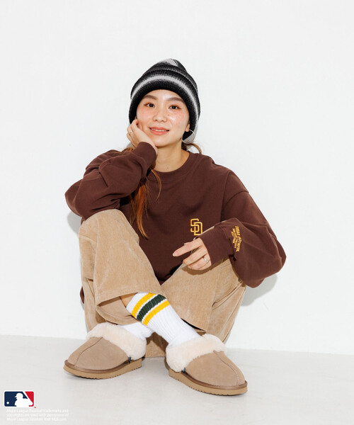 FREAK'S STORE(フリークスストア)の「MLB/エムエルビー MLB 刺繍クルースウェット(スウェット・レディース・ネイビー/サックスブルー/ライトグレー/ブラウン・フリ-)」の11枚目の写真