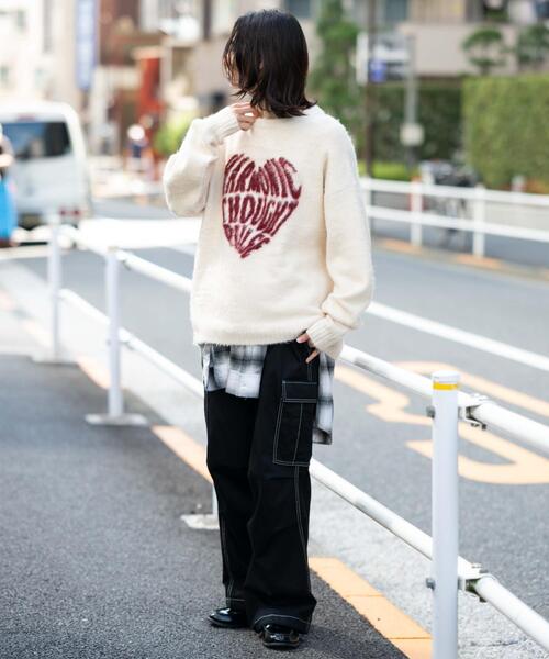 WEGO(ウィゴー)の「WEGO/【25年秋冬新作】ファジーグラフィックプルオーバー(ニット/セーター・メンズ・ネイビー/オレンジ/ワイン/ブラック/オフホワイト/グレー/ホワイト系その他・MEDIUM/LARGE)」の17枚目の写真