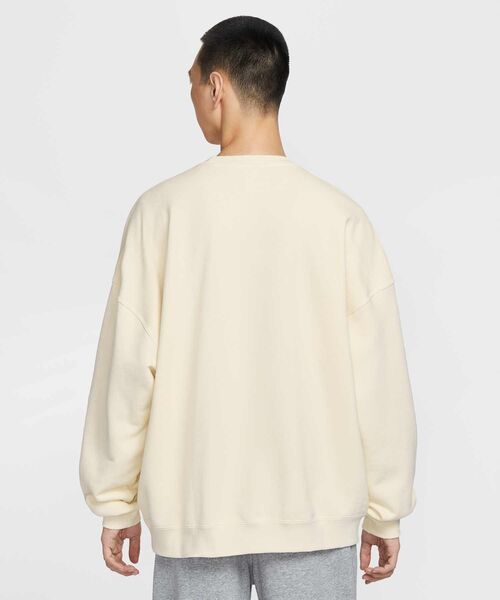 NIKE(ナイキ)の「ナイキ スポーツウェア クラブ メンズ オーバーサイズド フレンチテリー クルーネック スウェットシャツ / Nike Sportswear Club Men's Oversized French Terry Crew-neck Sweatshirt IM9355-113 Coconut Milk(スウェット・メンズ・ホワイト系その他2・L/XL/2XL/S/M)」の2枚目の写真