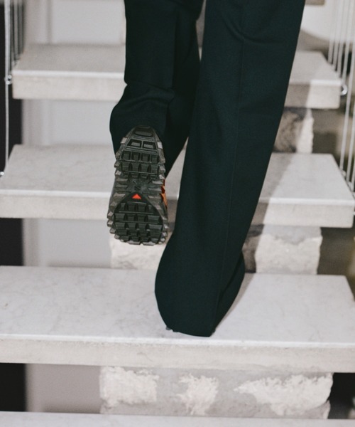 SALOMON（サロモン）の「SNOWCLOG CORDUROY　L47794600（スニーカー・メンズ・レッド・22.5cm/23.0cm/23.5cm/24.0cm/24.5cm/25.0cm/25.5cm/26.0cm/26.5cm/27.0cm/27.5cm/28.0cm/28.5cm/29.0cm/30.0cm）」の5枚目の写真