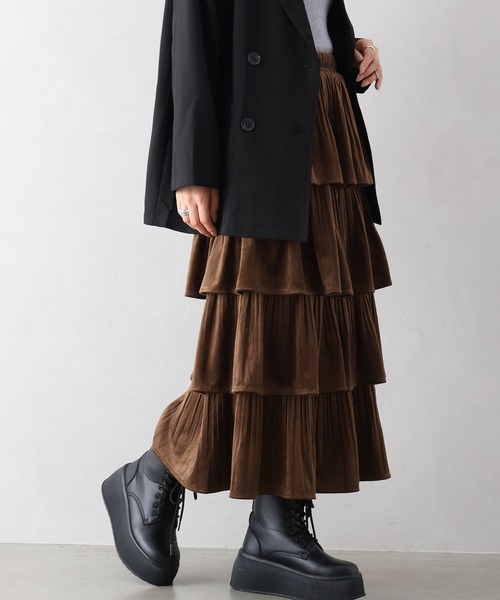 SpRay（スプレイ）の「ベロアプリーツティアードロングスカート（スカート・レディース・ブラウン/ブラック/アイボリー・FREE）」の17枚目の写真