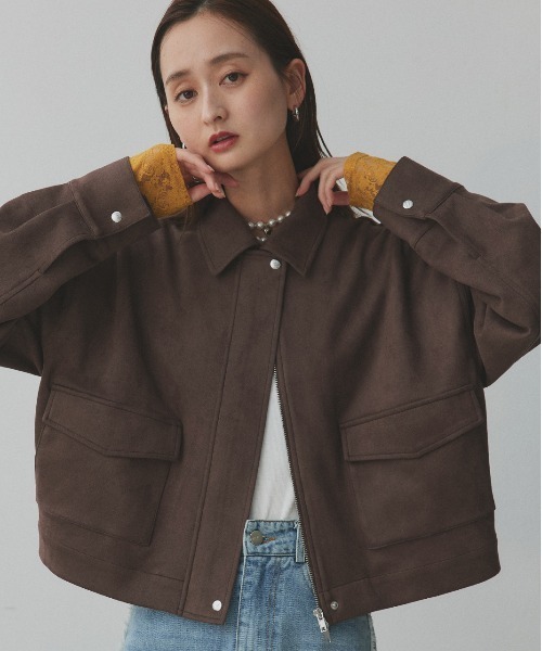 ad thie(アドティエ)の「ルーズ スエード クロップドブルゾン(ブルゾン・レディース・キャメル/ダークブラウン/ベージュ・FREE)」の8枚目の写真
