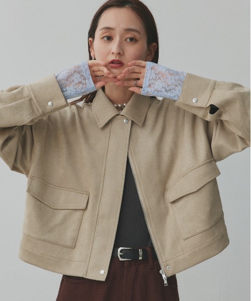 ad thie(アドティエ)の「ルーズ スエード クロップドブルゾン(ブルゾン・レディース・キャメル/ダークブラウン/ベージュ・FREE)」の17枚目の写真