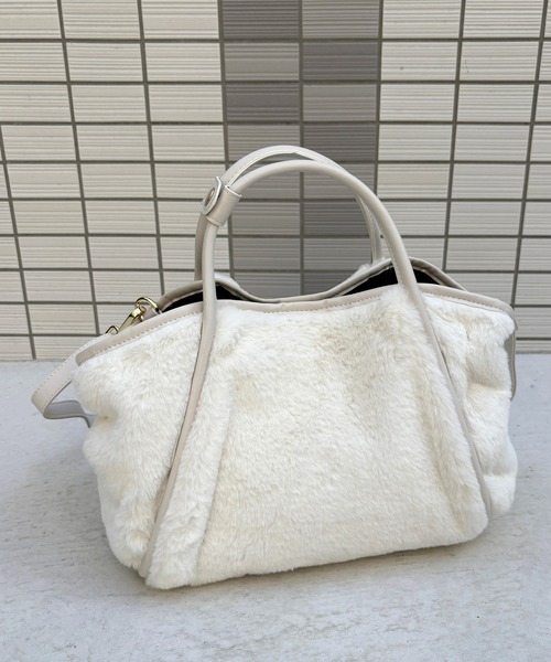 Tomieco(トミエコ)の「ファー素材 2wayショルダー ファーバッグ(ショルダーバッグ・レディース・チャコールグレー/オフホワイト/レオパード/ベージュ・FREE)」の14枚目の写真