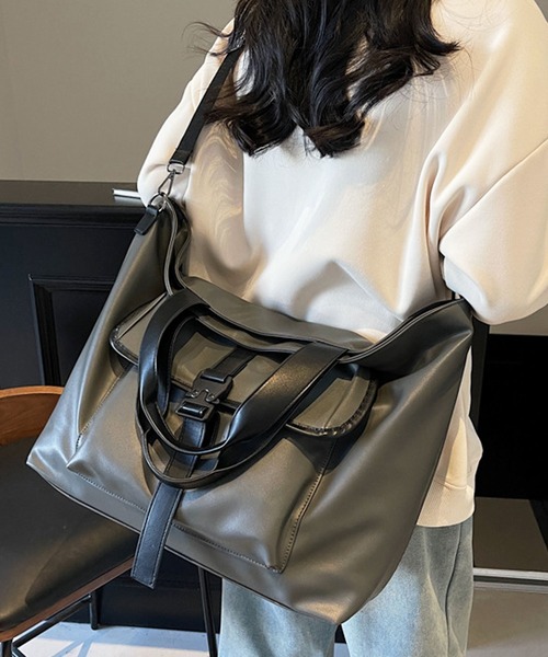 セール】【大容量・撥水PU】 2WAY レザータッチコブラバックルトート