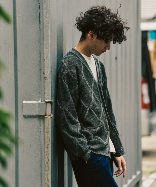 417 EDIFICE（フォーワンセブンエディフィス）の「メランジアイレットカーディガン（カーディガン/ボレロ・メンズ・ホワイト/チャコールグレー/ブラウン・MEDIUM/LARGE）」の4枚目の写真