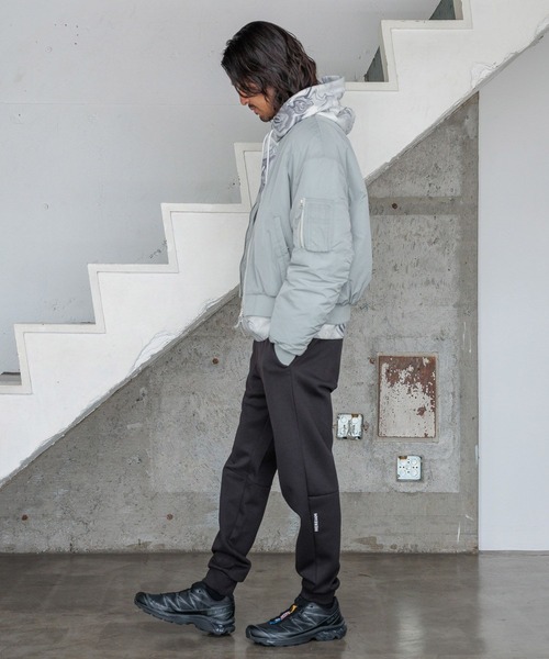 HEREIAM（ヘレイアム）の「【HEREIAM MEN】シールドポケットJOG（その他パンツ・メンズ・ダークブラウン/ブラック・LARGE/MEDIUM）」の3枚目の写真