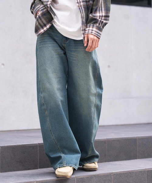 WEGO（ウィゴー）の「WEGO/ローライズカバーフィットフレアデニムパンツ（デニムパンツ・メンズ・ブラック系3/コバルトブルー・LARGE/MEDIUM/SMALL）」の16枚目の写真