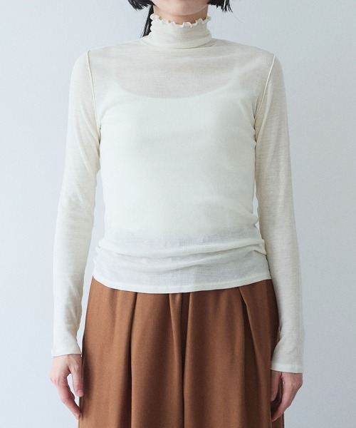 yuni(ユニ )の「△washable super120/W highneck プルオーバー(Tシャツ/カットソー・レディース・ブラック/ホワイト・FREE)」の14枚目の写真