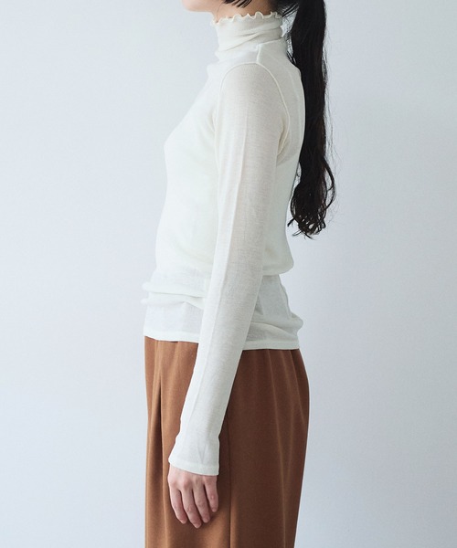 yuni(ユニ )の「△washable super120/W highneck プルオーバー(Tシャツ/カットソー・レディース・ブラック/ホワイト・FREE)」の15枚目の写真