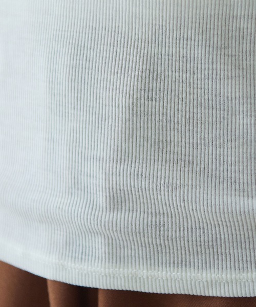 yuni(ユニ )の「△washable super120/W highneck プルオーバー(Tシャツ/カットソー・レディース・ブラック/ホワイト・FREE)」の21枚目の写真