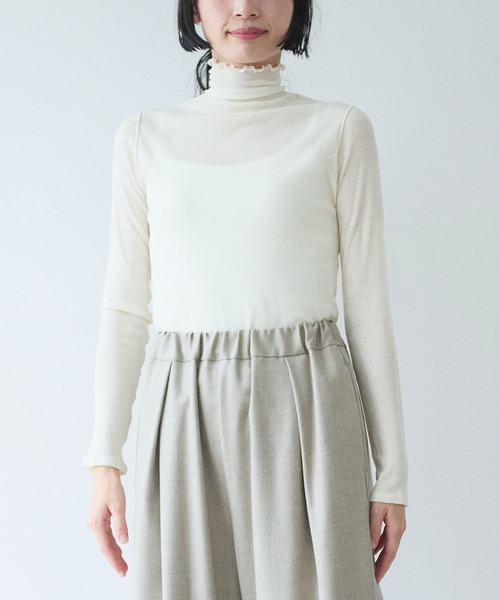 yuni(ユニ )の「△washable super120/W highneck プルオーバー(Tシャツ/カットソー・レディース・ブラック/ホワイト・FREE)」の9枚目の写真