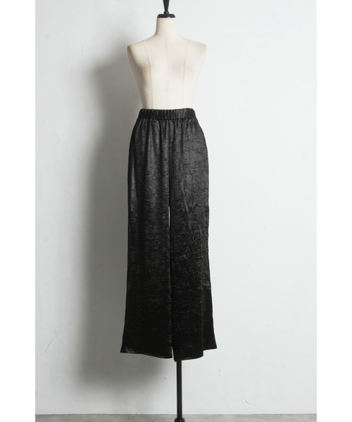 ARVELLIA（アルベリア）の「SATIN FLUID PANTS（その他パンツ・レディース・ブラック/ブラウン・M）」の16枚目の写真