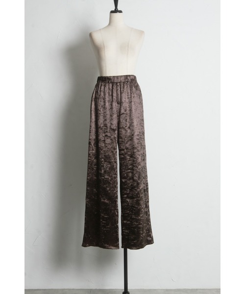 ARVELLIA（アルベリア）の「SATIN FLUID PANTS（その他パンツ・レディース・ブラック/ブラウン・M）」の17枚目の写真