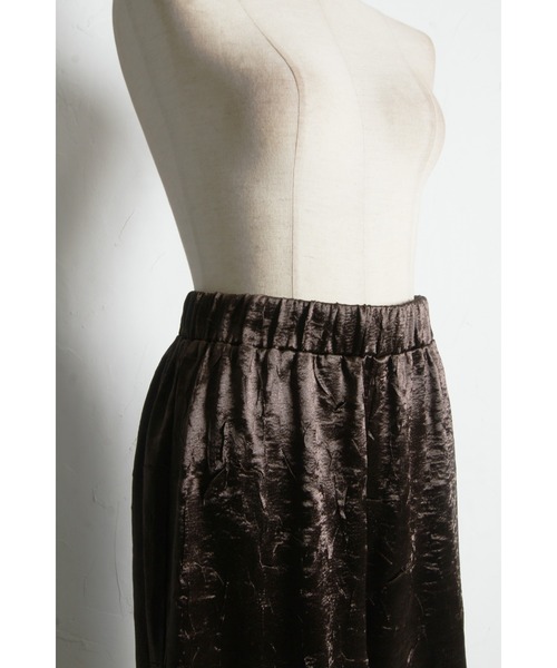 ARVELLIA（アルベリア）の「SATIN FLUID PANTS（その他パンツ・レディース・ブラック/ブラウン・M）」の22枚目の写真