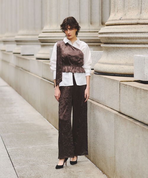 ARVELLIA（アルベリア）の「SATIN FLUID PANTS（その他パンツ・レディース・ブラック/ブラウン・M）」の6枚目の写真