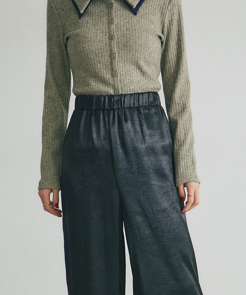 ARVELLIA（アルベリア）の「SATIN FLUID PANTS（その他パンツ・レディース・ブラック/ブラウン・M）」の15枚目の写真
