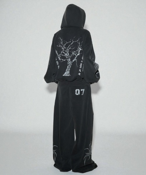 mushwear(マッシュウェア)の「07グラフィックジップパーカー(パーカー・メンズ・ブラック・MEDIUM/LARGE/X-LARGE)」の3枚目の写真