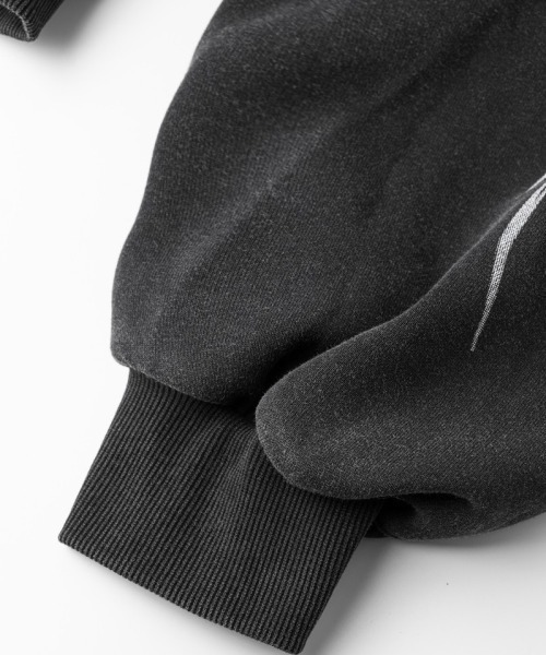 mushwear(マッシュウェア)の「07グラフィックジップパーカー(パーカー・メンズ・ブラック・MEDIUM/LARGE/X-LARGE)」の11枚目の写真