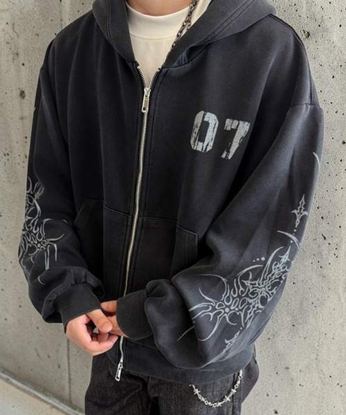 mushwear(マッシュウェア)の「07グラフィックジップパーカー(パーカー・メンズ・ブラック・MEDIUM/LARGE/X-LARGE)」の18枚目の写真