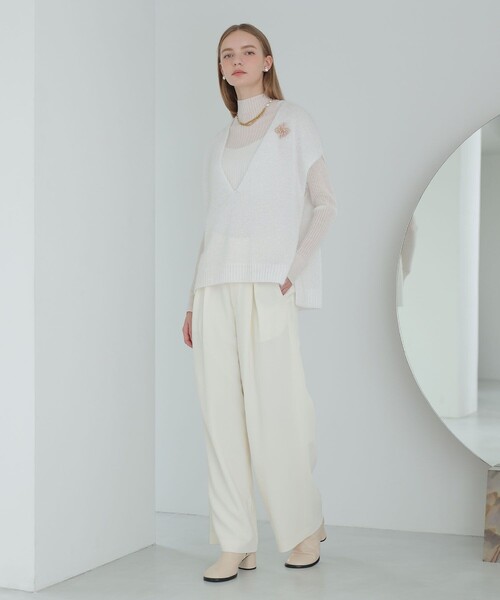 ANAYI(アナイ)の「ラメシャギーVネックジレ(ニット/セーター・レディース・ホワイト/ブラック・36/38)」の19枚目の写真