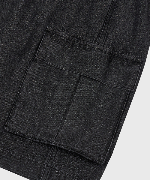 LEMAIN SECOND（リメインセカンド）の「BERMUDA WIDE ONE-TUCK CARGO DENIM SHORTS [BLACK]（その他パンツ・メンズ・その他・SMALL/MEDIUM）」の8枚目の写真