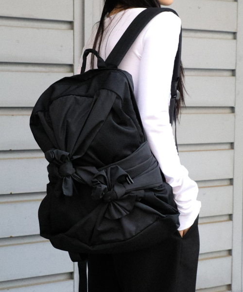 IUGAMAKARAS(イウガマカラス)の「Knotted Backpack Type A (Black)(バックパック/リュック・レディース・その他・FREE)」の3枚目の写真