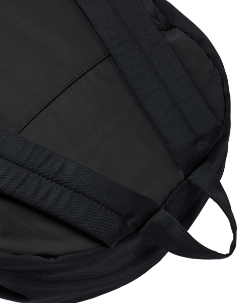 IUGAMAKARAS(イウガマカラス)の「Knotted Backpack Type A (Black)(バックパック/リュック・レディース・その他・FREE)」の13枚目の写真