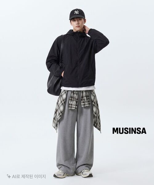 MUSINSA STANDARD（ムシンサスタンダード）の「[シティレジャー] シアウィンドブレーカージャケット [ブラック]（ナイロンジャケット・メンズ・その他・XX-LARGE/LARGE/MEDIUM/X-LARGE/SMALL）」の14枚目の写真