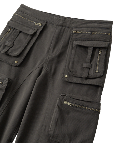 WOOALONG(ウアロン)の「Lowrise Washed Curve Cargo Pants - KHAKI(その他パンツ・レディース・カーキ・SMALL/MEDIUM/LARGE)」の3枚目の写真