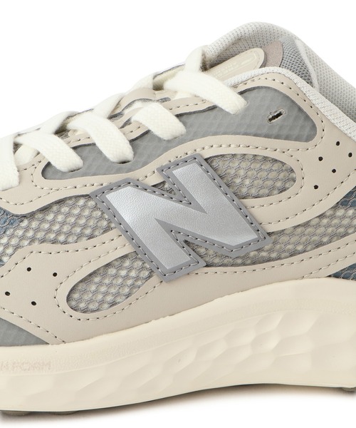 EU,US NEW BALANCE（イーユーユーエスニューバランス）の「【new balance(ニューバランス)】Fresh Foam Arishi v4（スニーカー・レディース・ブラック/グレー・25/23/24）」の9枚目の写真