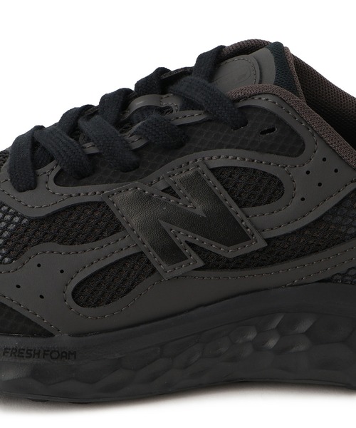 EU,US NEW BALANCE（イーユーユーエスニューバランス）の「【new balance(ニューバランス)】Fresh Foam Arishi v4（スニーカー・レディース・ブラック/グレー・25/23/24）」の3枚目の写真