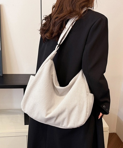 Miniministore（ミニミニストア）の「ショルダーバッグ A4 コーデュロイ（ショルダーバッグ・レディース・ブラック/アイボリー/カーキ/マスタード/グレー・FREE）」の2枚目の写真