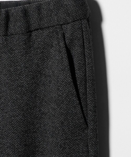 A DAY IN THE LIFE UNITED ARROWS(アデイインザライフユナイテッドアローズ)の「ニットフリース ヘリンボーンプリント イージーパンツ <A DAY IN THE LIFE>(その他パンツ・メンズ・グレー系/ダークグレー/ネイビー・S/M/L)」の15枚目の写真