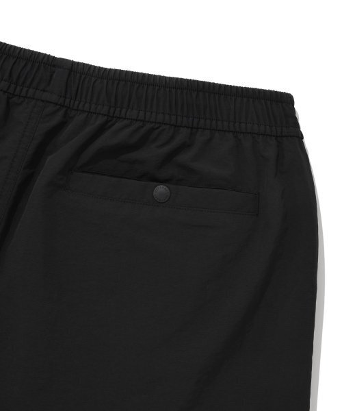 COVERNAT(カバーナット)の「ウィンドブレーカーショーツブラック(その他パンツ・レディース・その他・LARGE/MEDIUM/X-LARGE/XX-LARGE)」の8枚目の写真