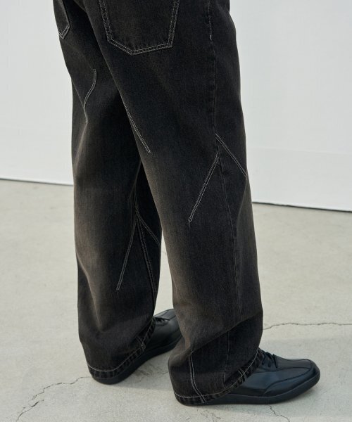 DRAW FIT（ドローフィット）の「イレギュラーラインデニムパンツ[ブラック]（デニムパンツ・メンズ・その他・LARGE/MEDIUM/X-LARGE）」の3枚目の写真