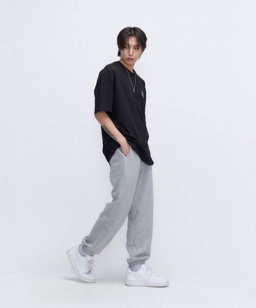 SLOW RECORD HOUSE(スローレコードハウス)の「ベーシックロゴジョガーパンツ_グレー(スウェットパンツ・レディース・その他・SMALL/MEDIUM/LARGE)」の3枚目の写真