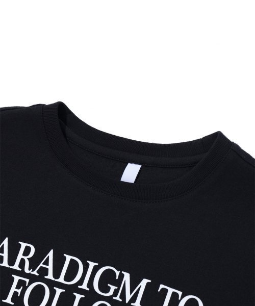 MAGOODGAN(メックウッドガン)の「ルディア 3611 レタリングスリムクロップ ブラック 半袖Tシャツ(Tシャツ/カットソー・レディース・その他・MEDIUM/SMALL)」の3枚目の写真