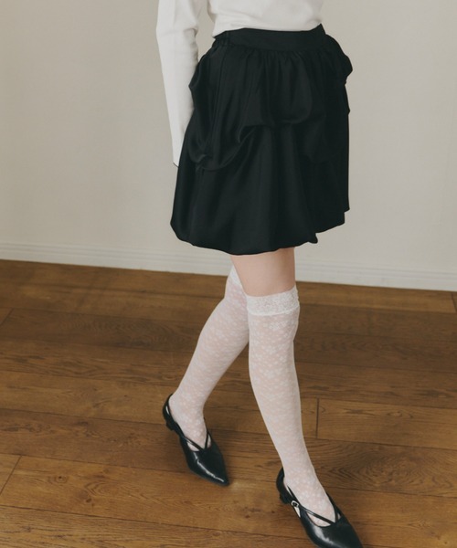 idem（イデム）の「【 ZOZO限定 】tuck balloon mini skirt / タックバルーンスカート（スカート・レディース・ブラック/アイボリー・FREE）」の12枚目の写真