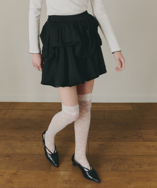 idem（イデム）の「【 ZOZO限定 】tuck balloon mini skirt / タックバルーンスカート（スカート・レディース・ブラック/アイボリー・FREE）」の13枚目の写真