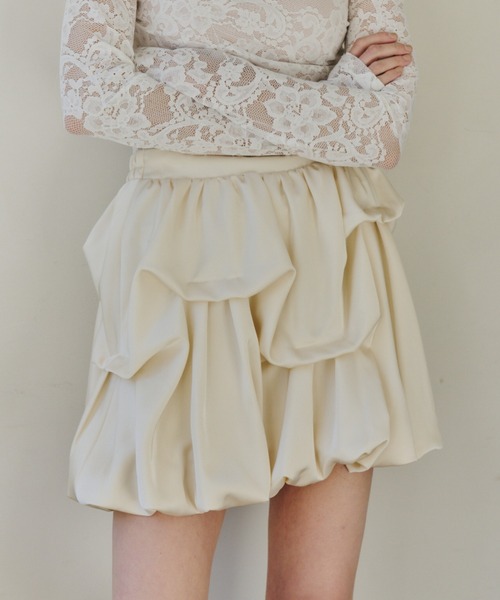 idem（イデム）の「【 ZOZO限定 】tuck balloon mini skirt / タックバルーンスカート（スカート・レディース・ブラック/アイボリー・FREE）」の5枚目の写真