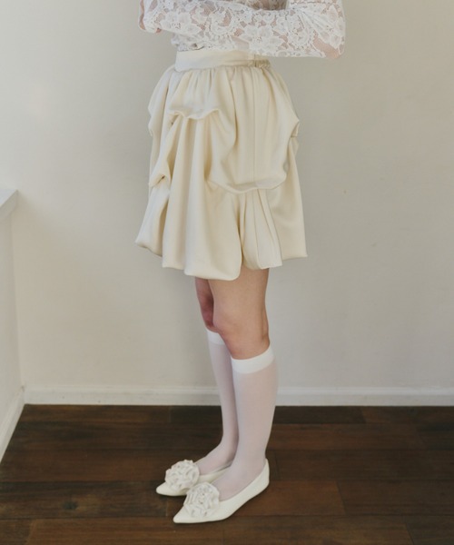 idem（イデム）の「【 ZOZO限定 】tuck balloon mini skirt / タックバルーンスカート（スカート・レディース・ブラック/アイボリー・FREE）」の19枚目の写真