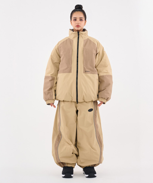 DOLL OUTERWEAR（ドラ アウターウェア）の「[DOLL x DUMDIDUM] 2526 リバーシブルティロパディングジャケット&パンツセット BEIGE 男女共用（セットアップ・レディース・その他・SMALL/MEDIUM/LARGE/X-LARGE）」の9枚目の写真