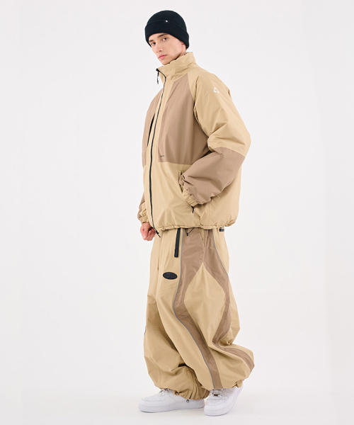 DOLL OUTERWEAR（ドラ アウターウェア）の「[DOLL x DUMDIDUM] 2526 リバーシブルティロパディングジャケット&パンツセット BEIGE 男女共用（セットアップ・レディース・その他・SMALL/MEDIUM/LARGE/X-LARGE）」の2枚目の写真