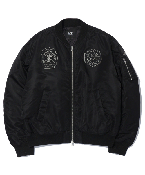 ACEI(アセイ)の「ワッペンパッチ航空ジャンパー ブラック(男女共用)(ブルゾン・メンズ・ブラック・SMALL/MEDIUM/LARGE)」の1枚目の写真