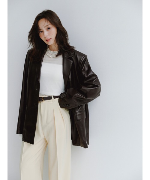 anuans(アニュアンス)の「レザーテーラードジャケット(テーラードジャケット・レディース・ダークブラウン/ブラウン・2/1)」の3枚目の写真