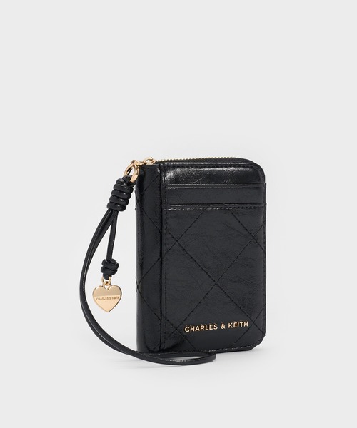 CHARLES & KEITH(チャールズ & キース)の「Apfra アップフラ キルトリストレットカードホルダー(カードケース・レディース・ブラック/クリーム/ピンク・XXS)」の4枚目の写真